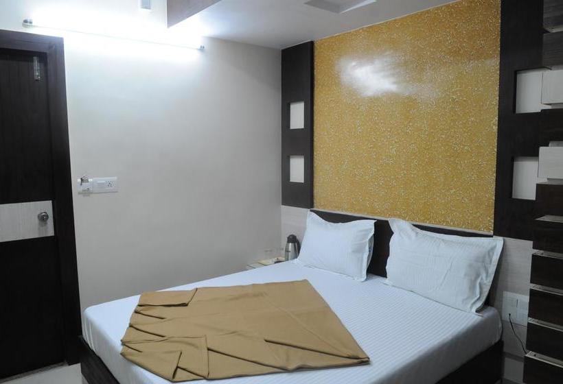 Hotel Sri Balaji Residency 7