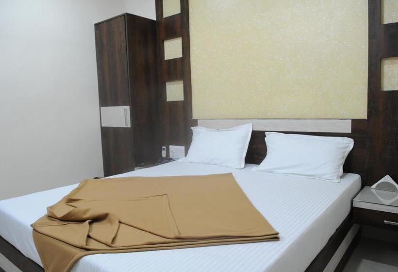 Hotel Sri Balaji Residency 8