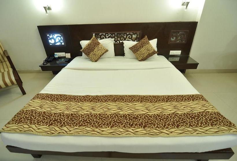 Hotel Venkatesh International