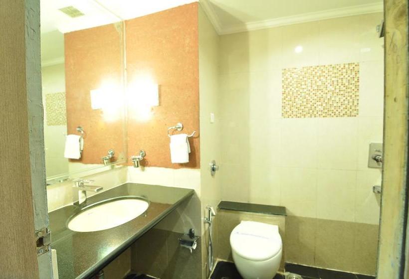 Hotel Venkatesh International 13