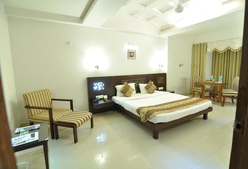 Hotel Venkatesh International 14