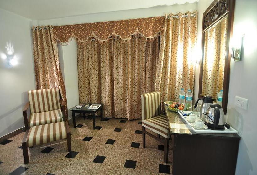 Hotel Venkatesh International 18