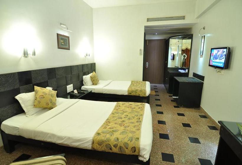 Hotel Venkatesh International 6