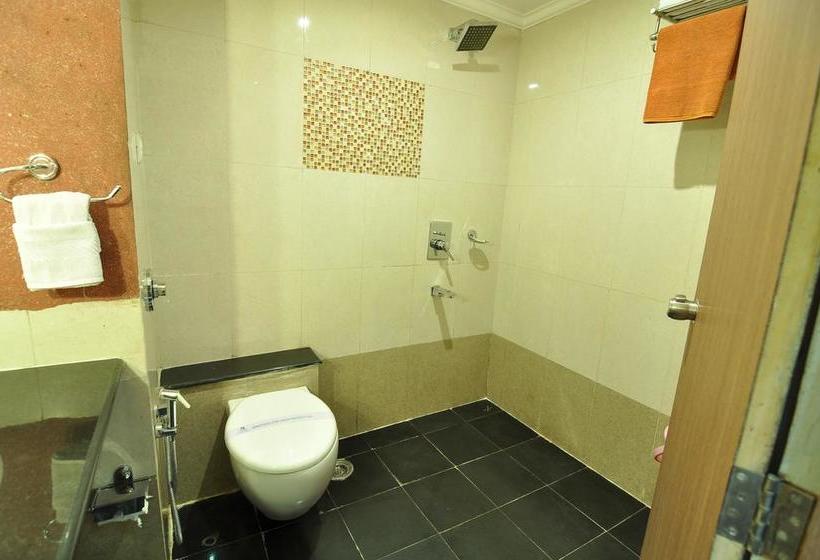 Hotel Venkatesh International 7