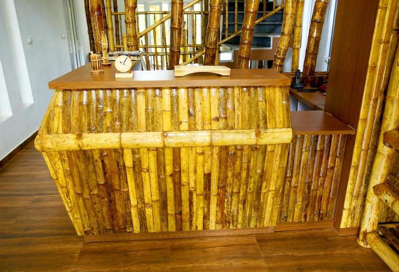 Resort Bamboo Dale 5