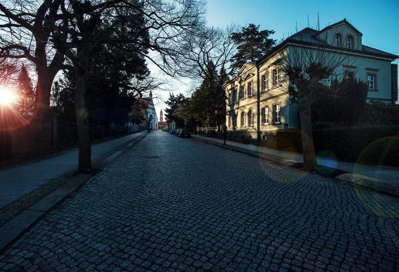 Hotel Villa Weiße 8