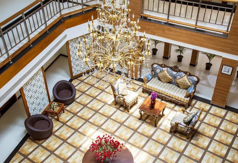 Hill Palace Hotel & Spa 12