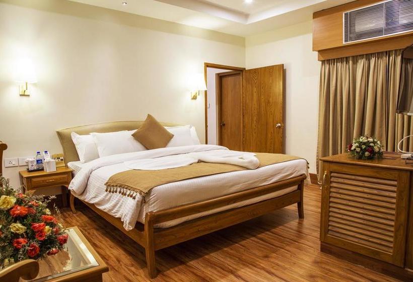 Hill Palace Hotel & Spa 18