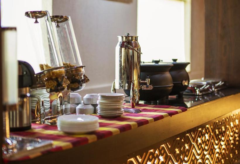 Hill Palace Hotel & Spa 7