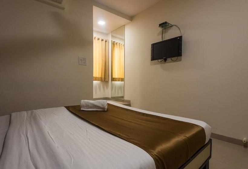 Hotel Minerva Residency 9