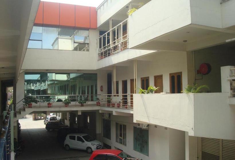 Hotel Siddharth Paradise 1