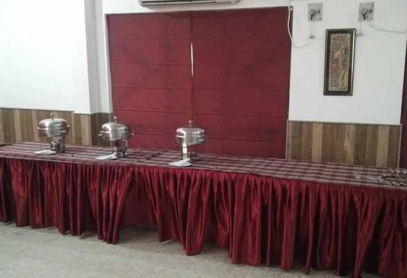 Hotel Siddharth Paradise 10