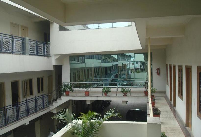 Hotel Siddharth Paradise 4