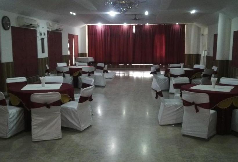 Hotel Siddharth Paradise 8