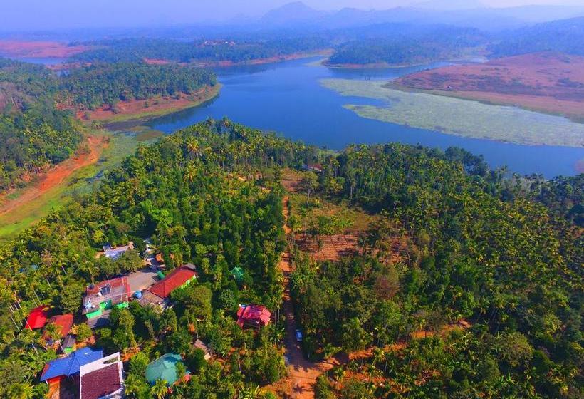 Karapuzha Lakeshore Resort