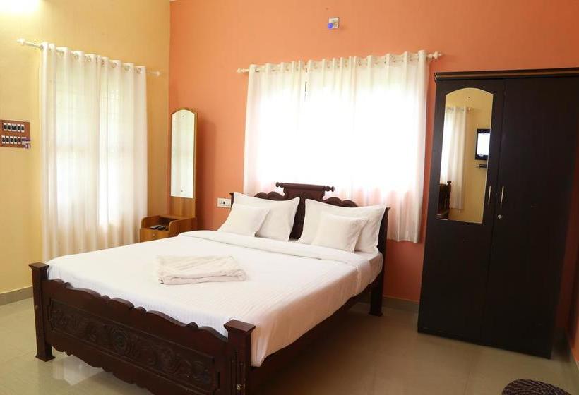 Karapuzha Lakeshore Resort 16