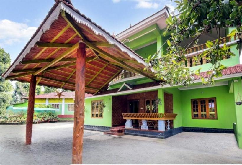 Karapuzha Lakeshore Resort 4