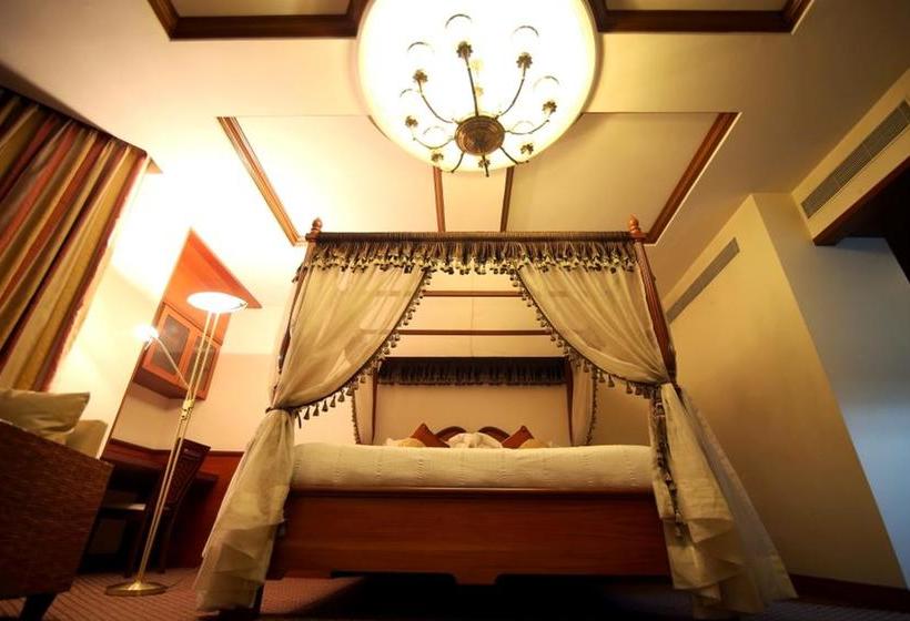 Hotel Cenneys Gateway 3