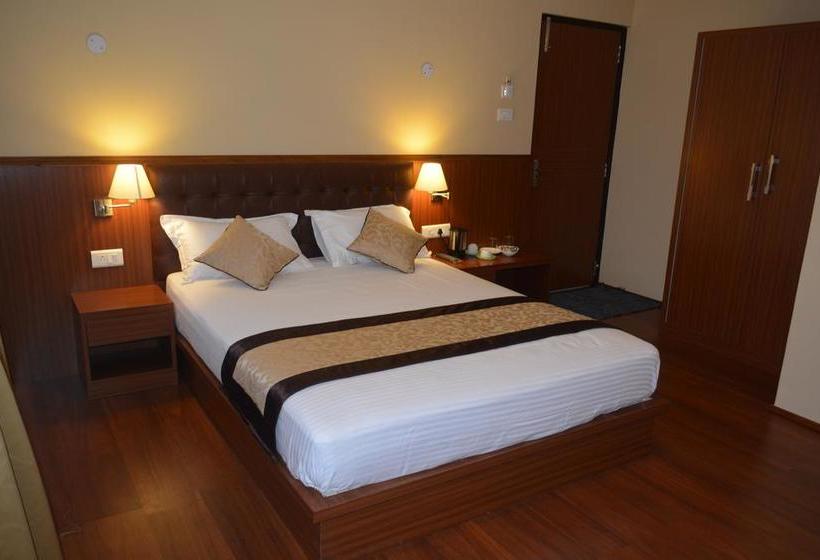 Hotel Juniper Residency 14