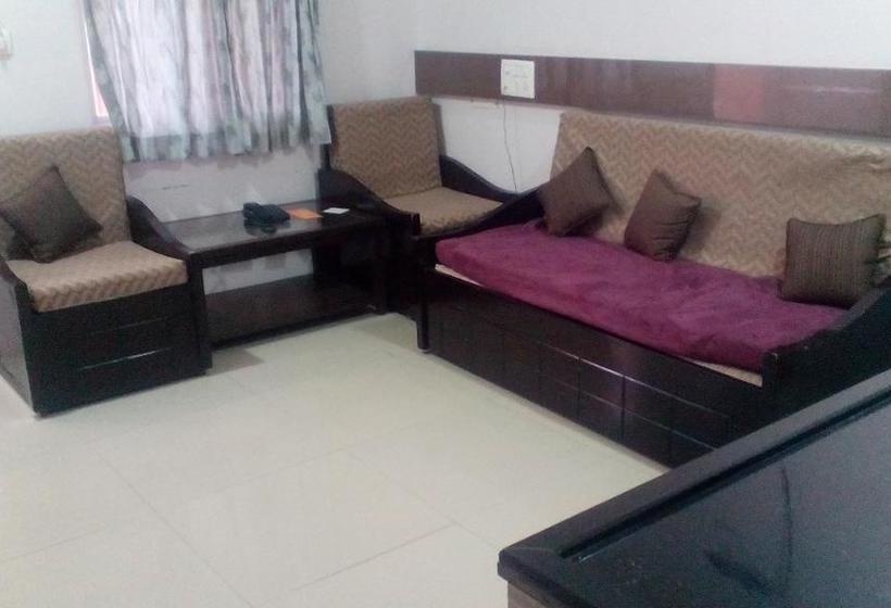 Hotel Divya Jyot Residency 10