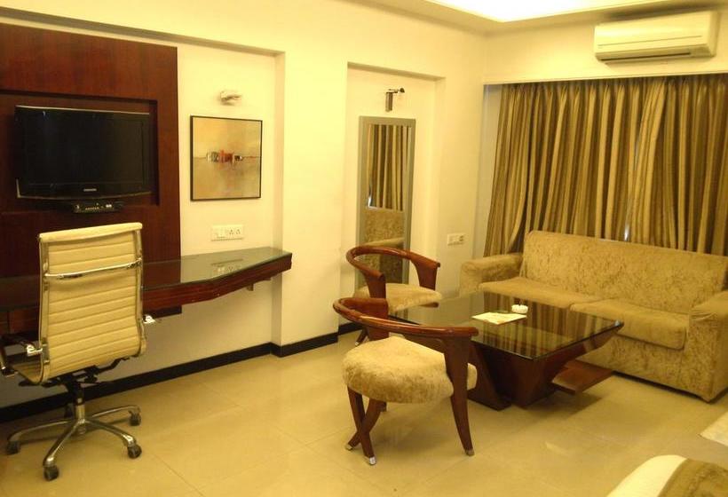 Hotel Citrus Indore 12