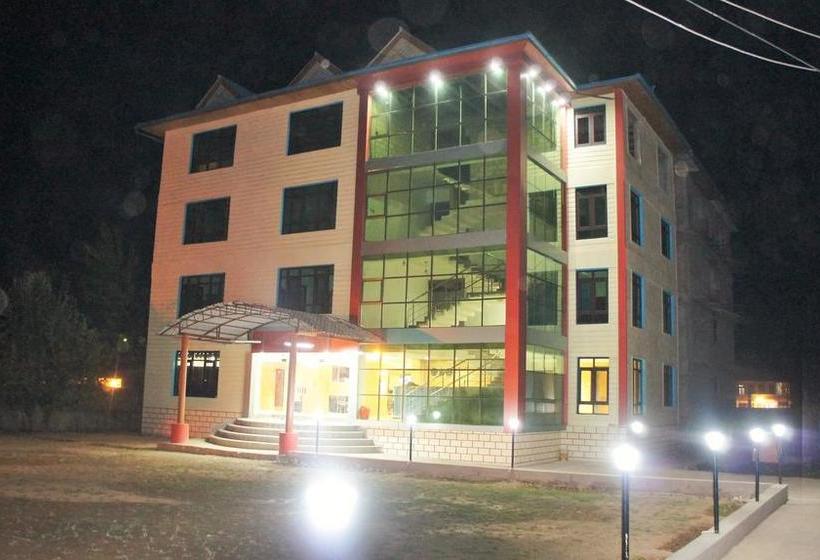 Hotel Triden Kashmir Resort 1