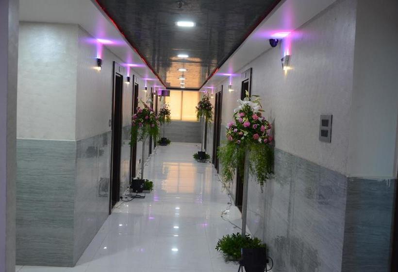 Hotel Kohinoor Plaza 12