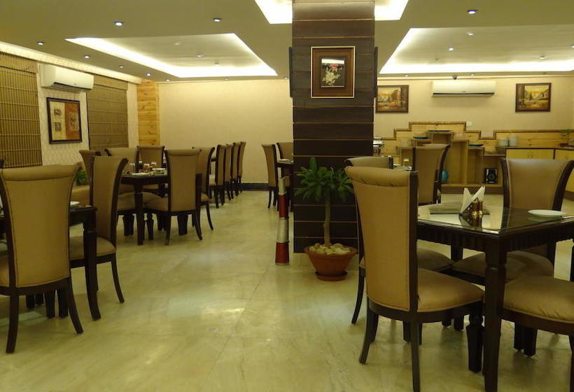 Hotel Le Grand Regency 10