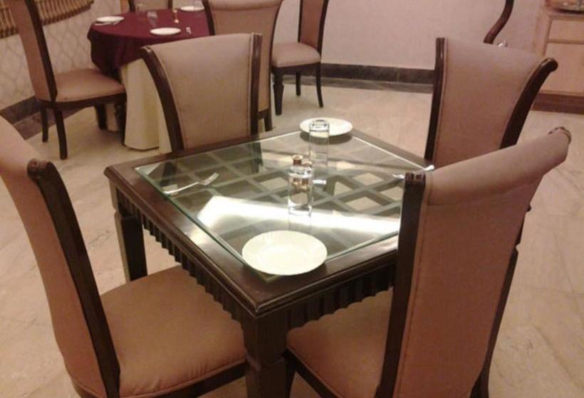 Hotel Le Grand Regency 16