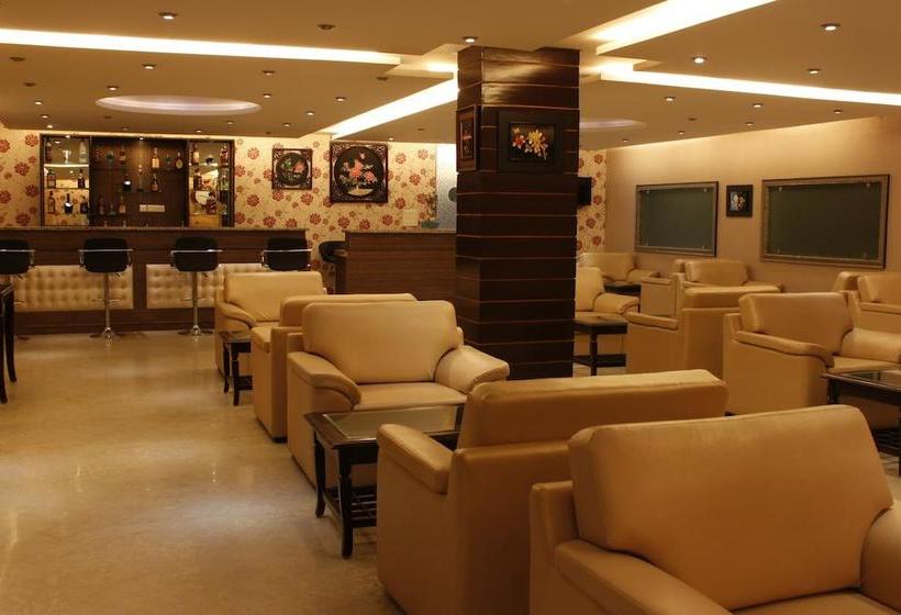 Hotel Le Grand Regency 8