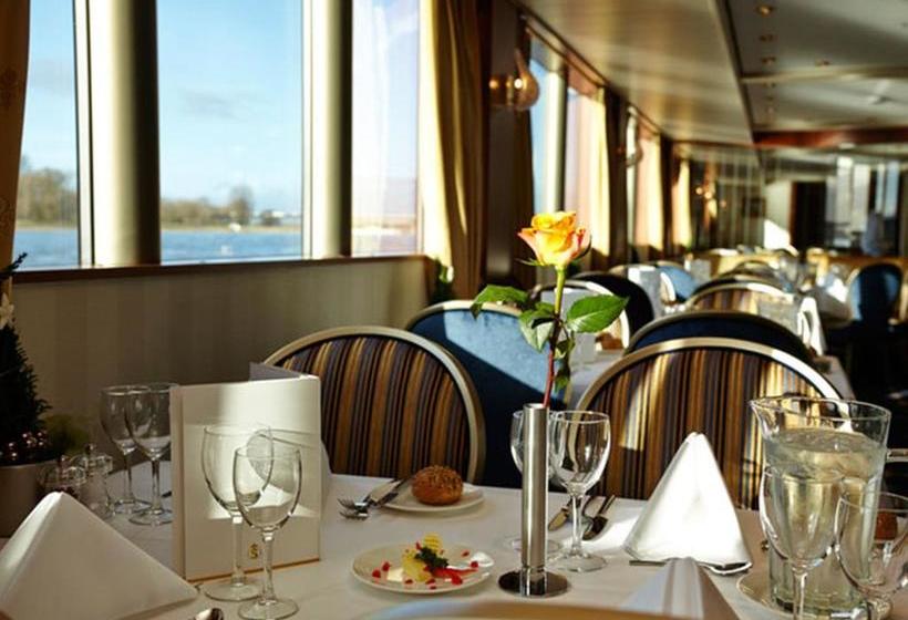 Baxter Hoare Hotel Ship Düsseldorf 12