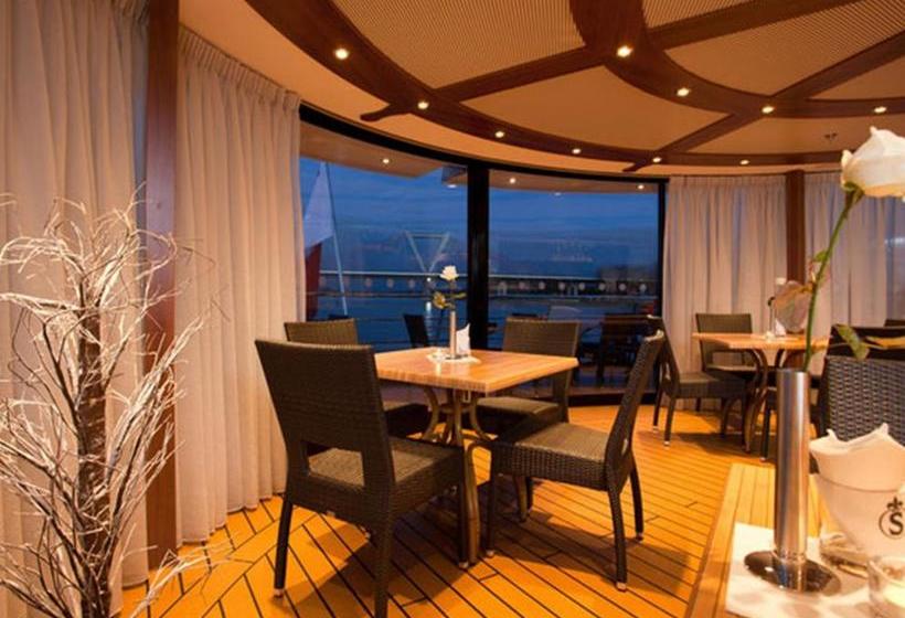 Baxter Hoare Hotel Ship Düsseldorf 15