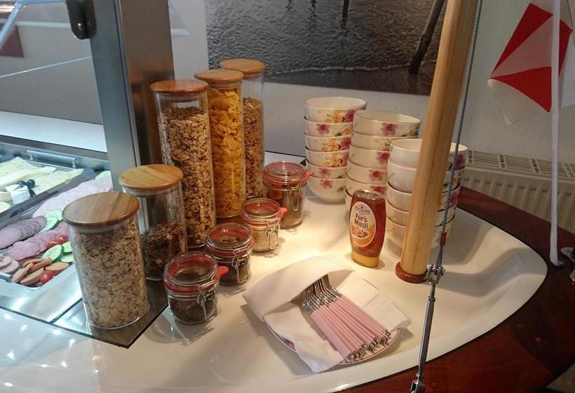 Hotel Garni Waterkant 14