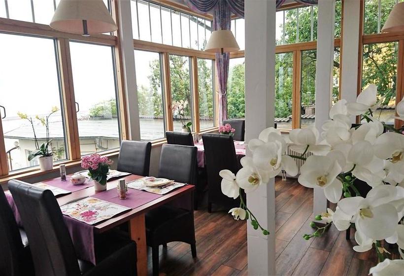 Hotel Garni Waterkant 9