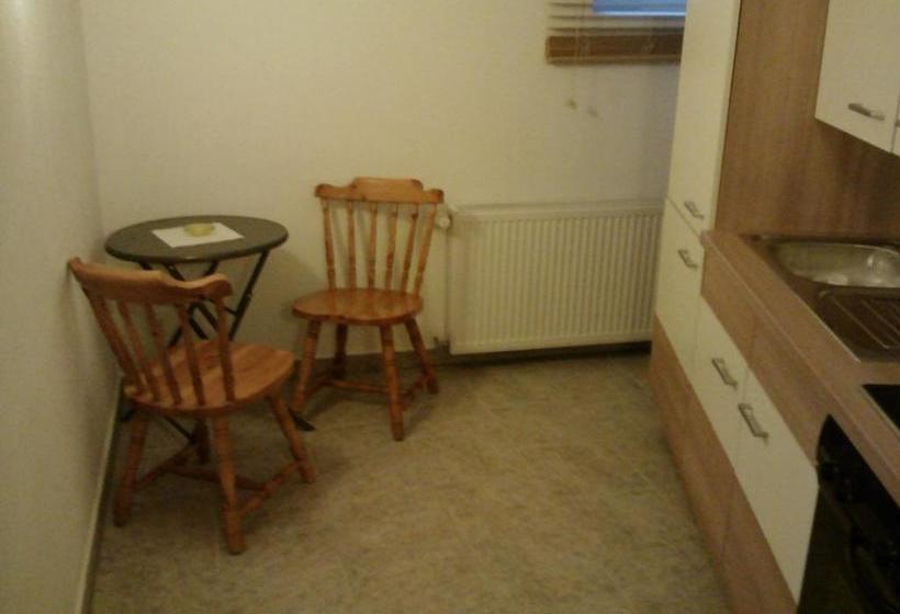 Hostel Schützenbrücke 7