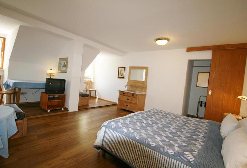 Hotel Gasthof Zur Rose 8