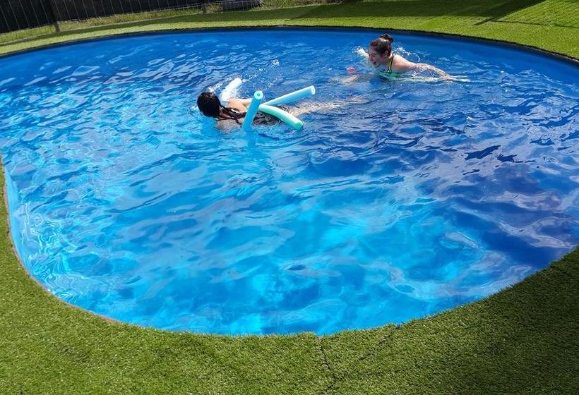 Motel Vu Thermal Lodge 6