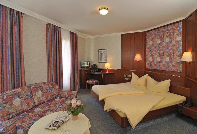 Hotel Bacharacher Hof 10