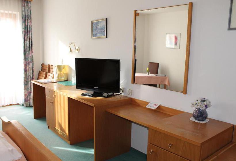 Hotel Garni Vogelsang 7