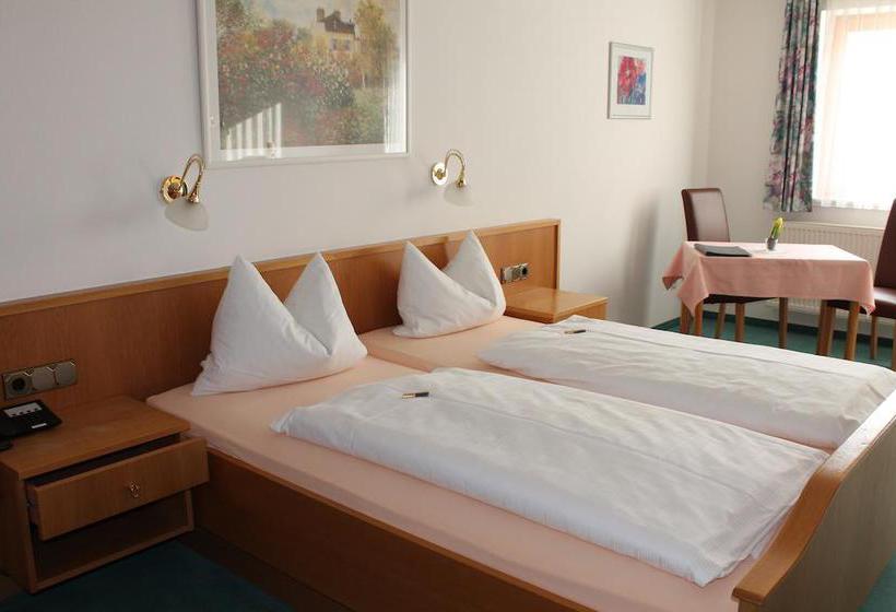 Hotel Garni Vogelsang 8