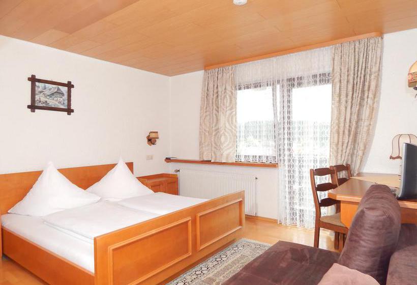 Hotel Hochschwarzwaldhof 19