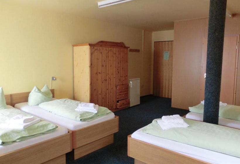 Hotel Am Kleinbahnhof 10