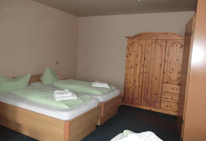 Hotel Am Kleinbahnhof 14