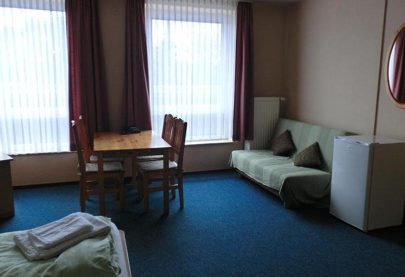 Hotel Am Kleinbahnhof 15