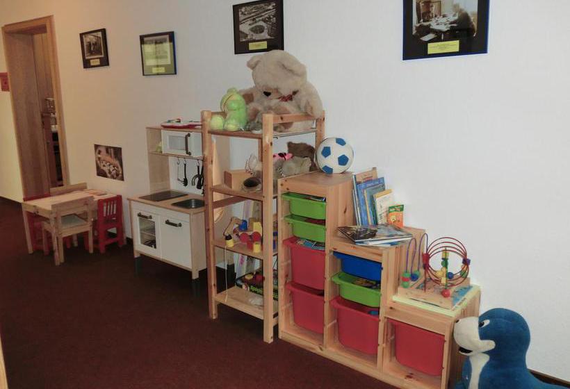 Hotel Am Kleinbahnhof 17