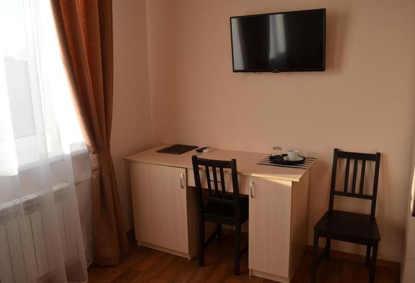 Hotel Severny Zamok 10
