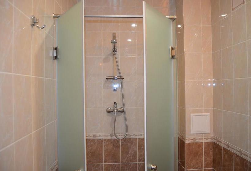 Hotel Severny Zamok 12