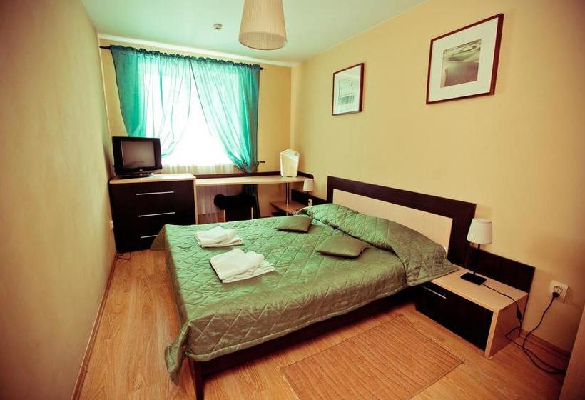 Hotel Yasnaya Polyana 5