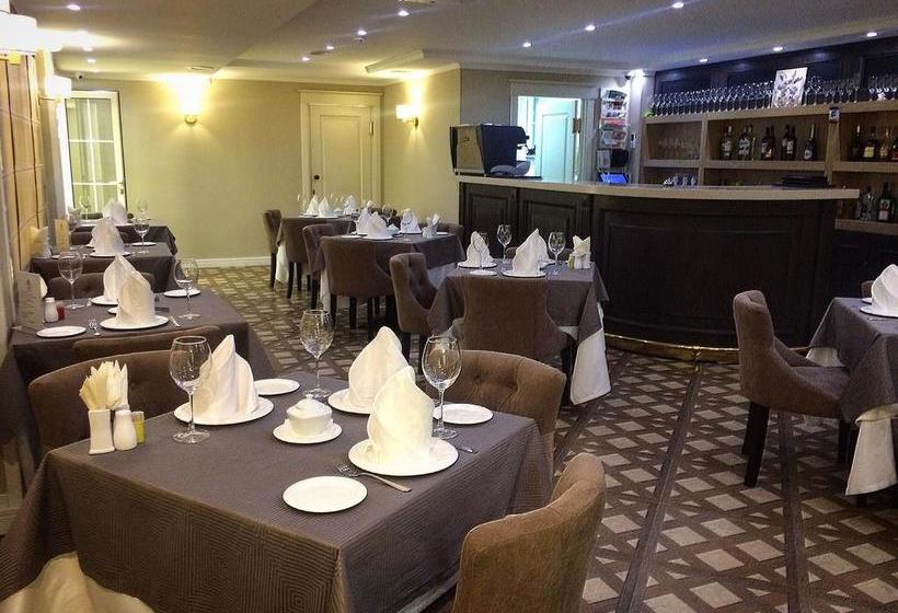 Hotel Starosadskiy 10