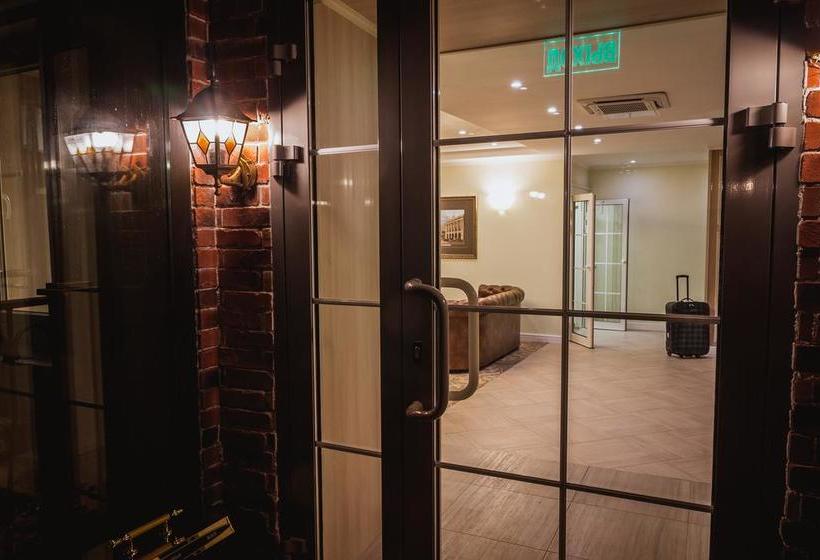Hotel Starosadskiy 13